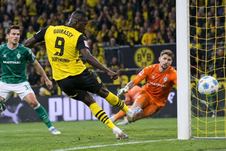 Zawodnik BVB Guirassy gol